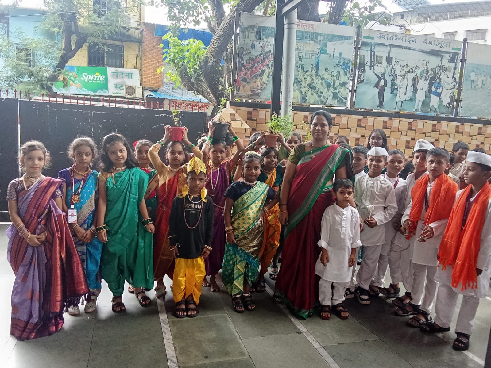 School life at Dnyanmandir Vidyalaya